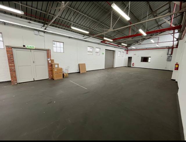 228M² WAREHOUSE TO LET IN MAITLAND